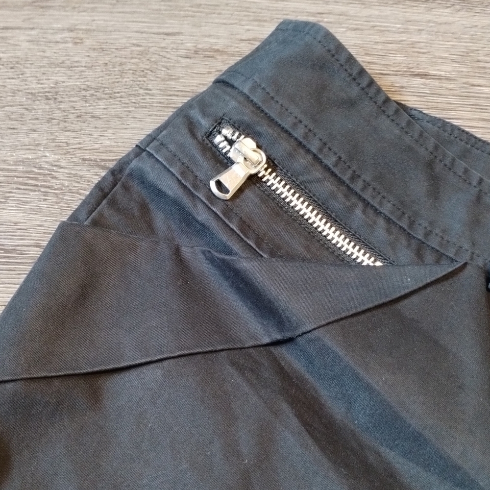 Girdear High Rise Shorts - Picture 2 of 5